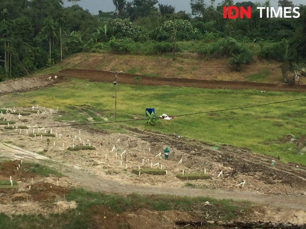Suasana TPU COVID-19 Simalingkar Medan (IDN Times/ Indah Permata Sari)