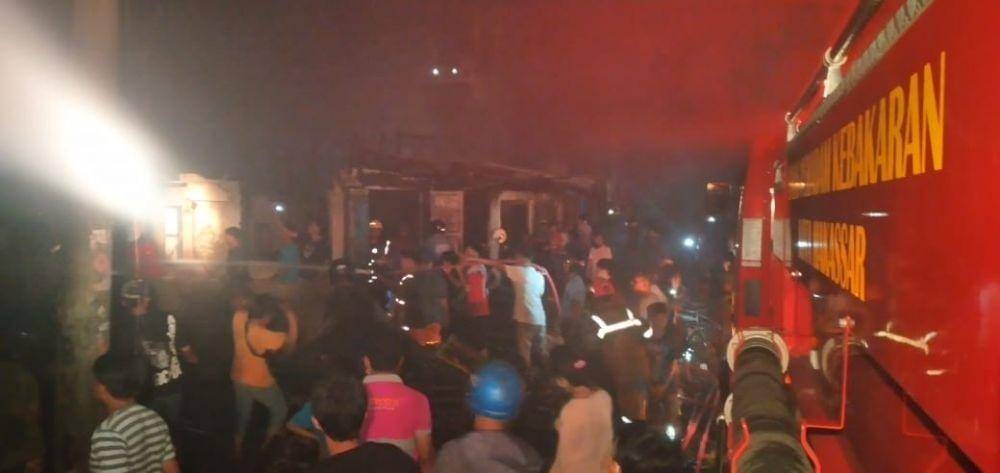 Kebakaran di Pasar Senggol Makassar/Damkar Makassar