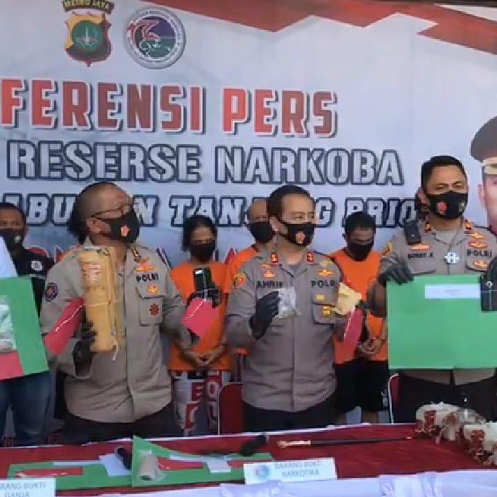 Sepi Job Jadi Alasan Personel dan Kru J-Rocks Gunakan Ganja