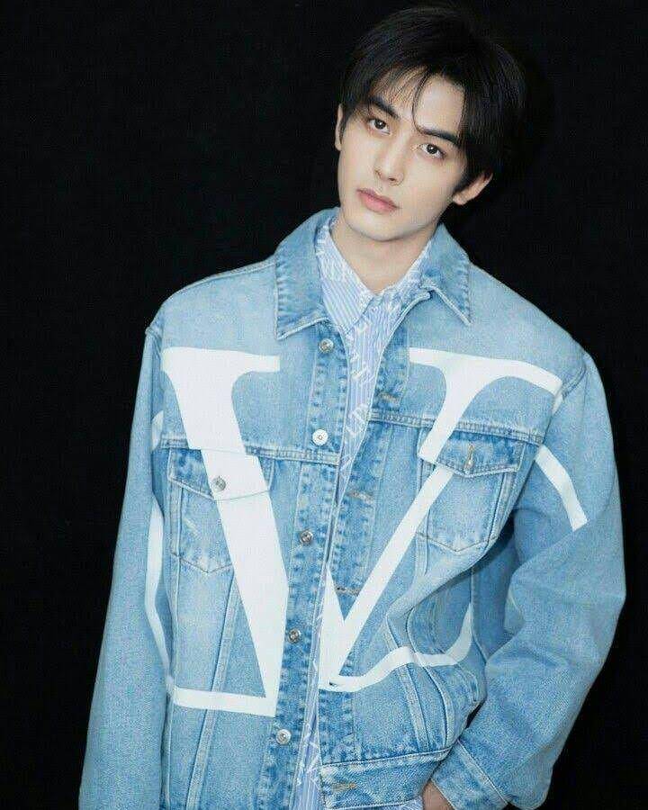 Instagram.com/actorweilong