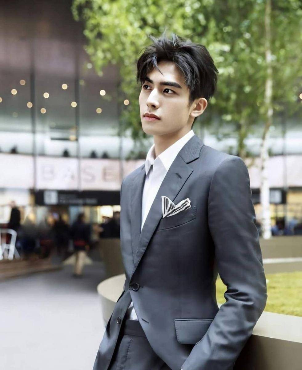 Instagram.com/actorweilong