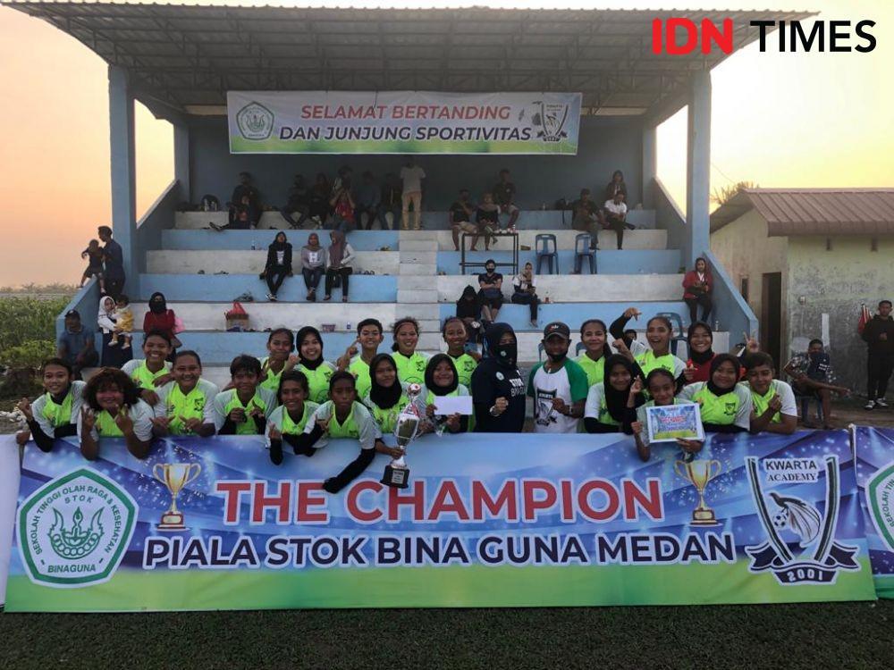 Tim Putri Academy Kwarta Juarai Piala STOK Bina Guna