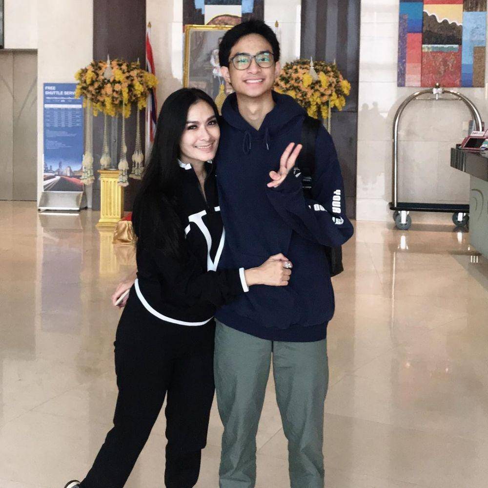 instagram.com/isdadahlia