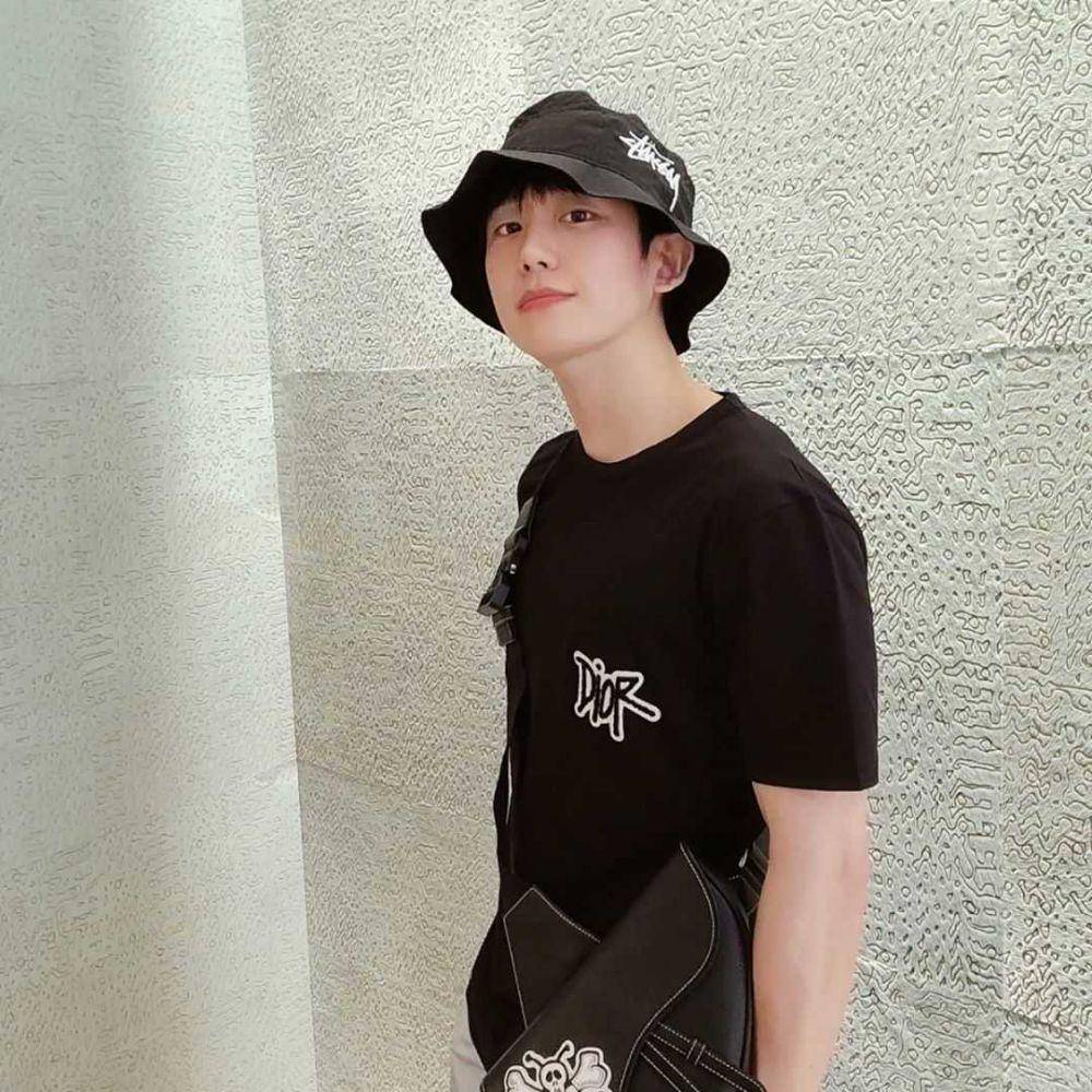 Jung Hae In (instagram/holyhaein)