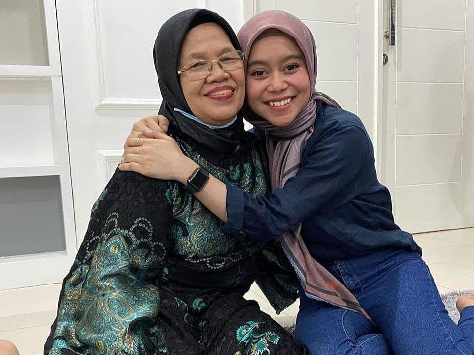 Calon Mantu, 10 Potret Akrab Lesty Kejora Bertemu Ibunya Rizky Billar!