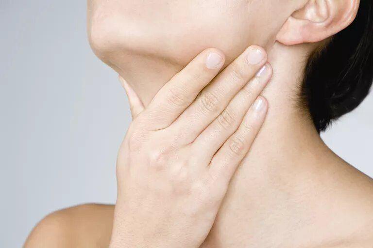 Globus Pharyngeus: Penjelasan, Penyebab, dan Cara Mengobatinya