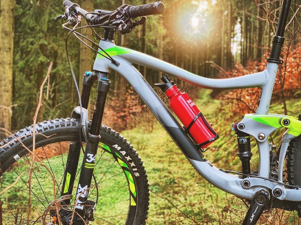 Jenis-jenis Frame Sepeda, Pilih Berbahan Carbon atau Alloy?