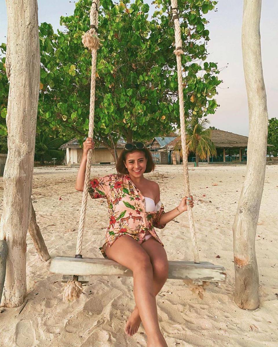 instagram.com/awkarin