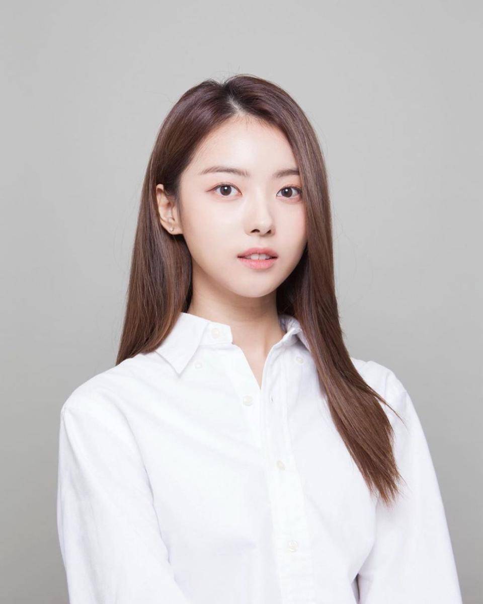 instagram.com/nayoung_lim95