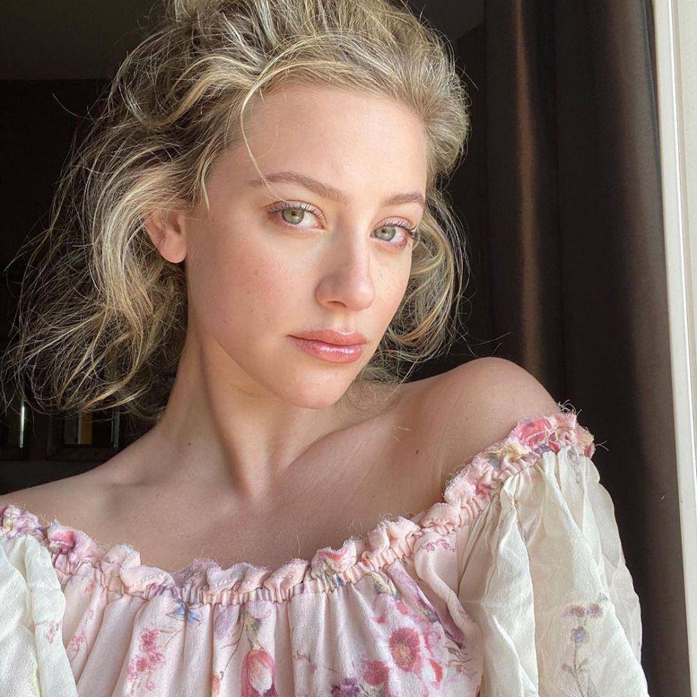 instagram.com/lilireinhart