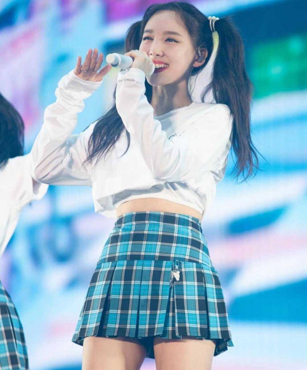 Instagram.com/twnayeon