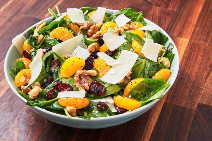 9 Olahan Salad Lezat dari Berbagai Negara di Dunia, Bikin Penasaran!
