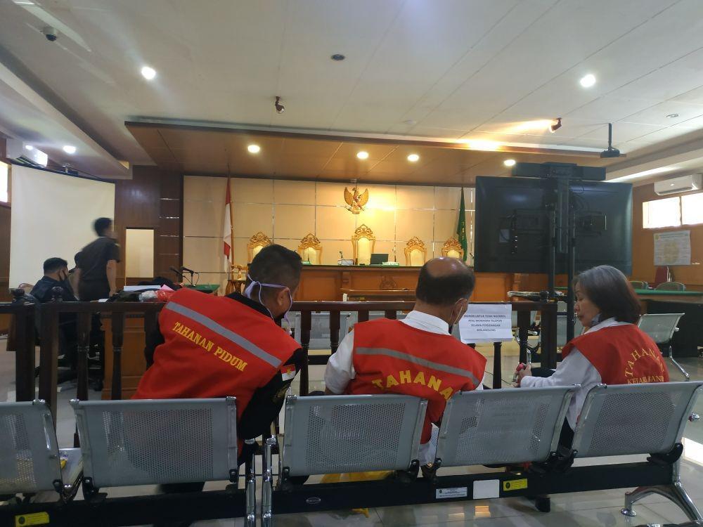 Hakim Tak Hadir, Putusan Kasus Sunda Empire Ditunda