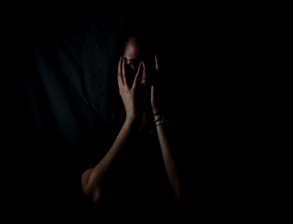 5 Tindakan Menyimpang yang Dapat Terjadi akibat Gangguan Mental