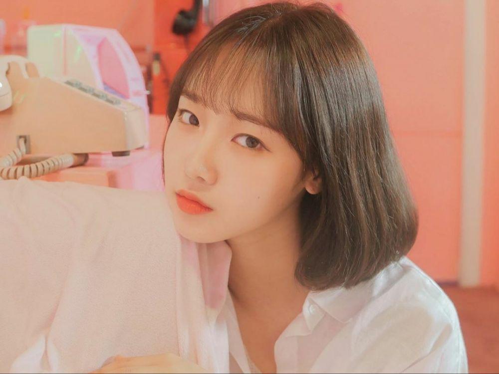 10 Potret Yoojung Weki Meki dengan Rambut Pendek, Makin Gemas
