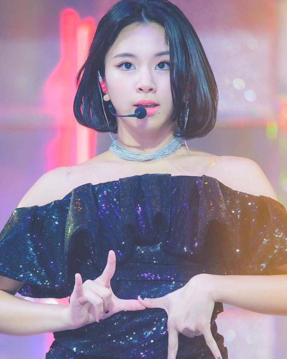 Instagram.com/twicechaeyoung