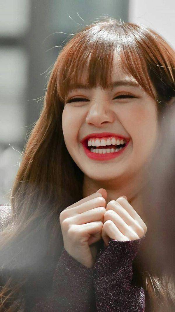 twitter.com/LalisaManobal19