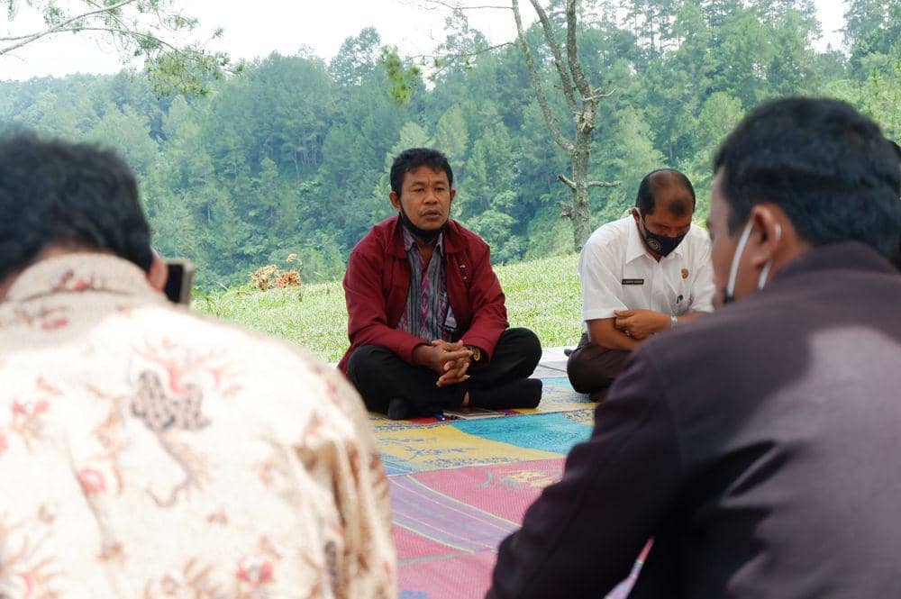 Mediasi antara BPODT dengan masyarakat adat Sigapiton, Rabu (26/8/2020). (Istimewa)