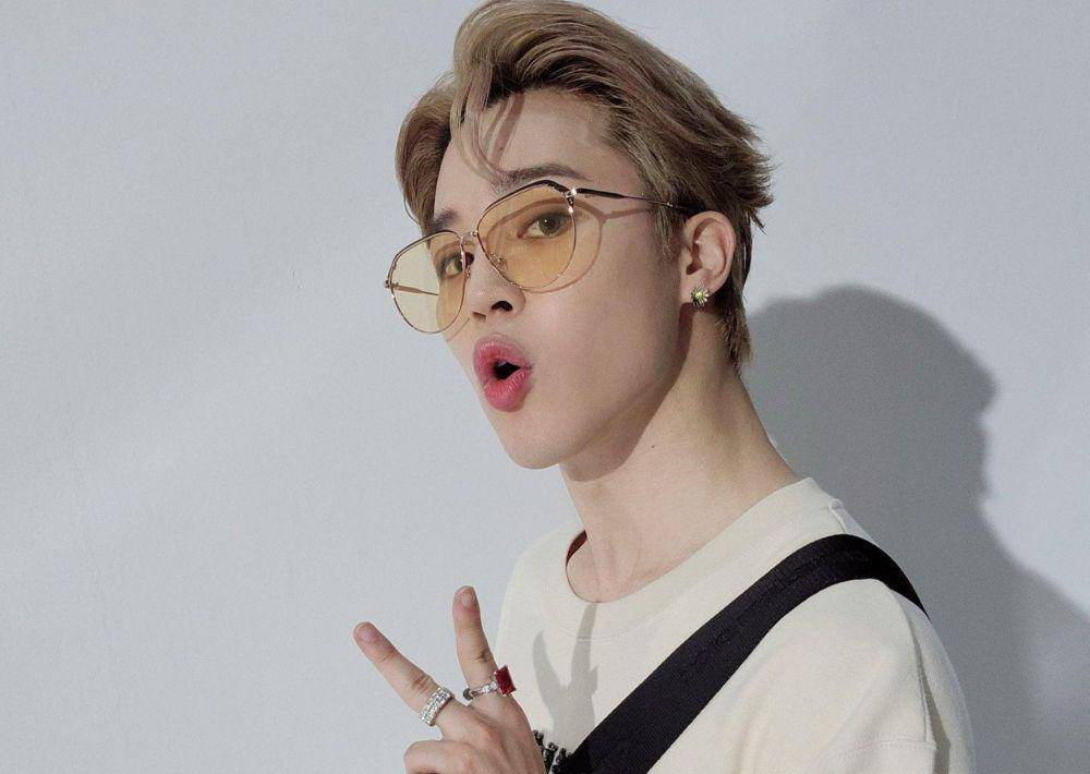 twitter.com/BTS_twt