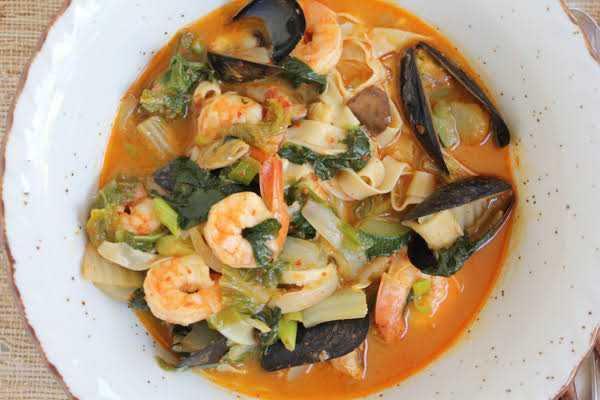 5 Makanan Berkuah dan Pedas dari Berbagai Negara, Bikin Ketagihan!
