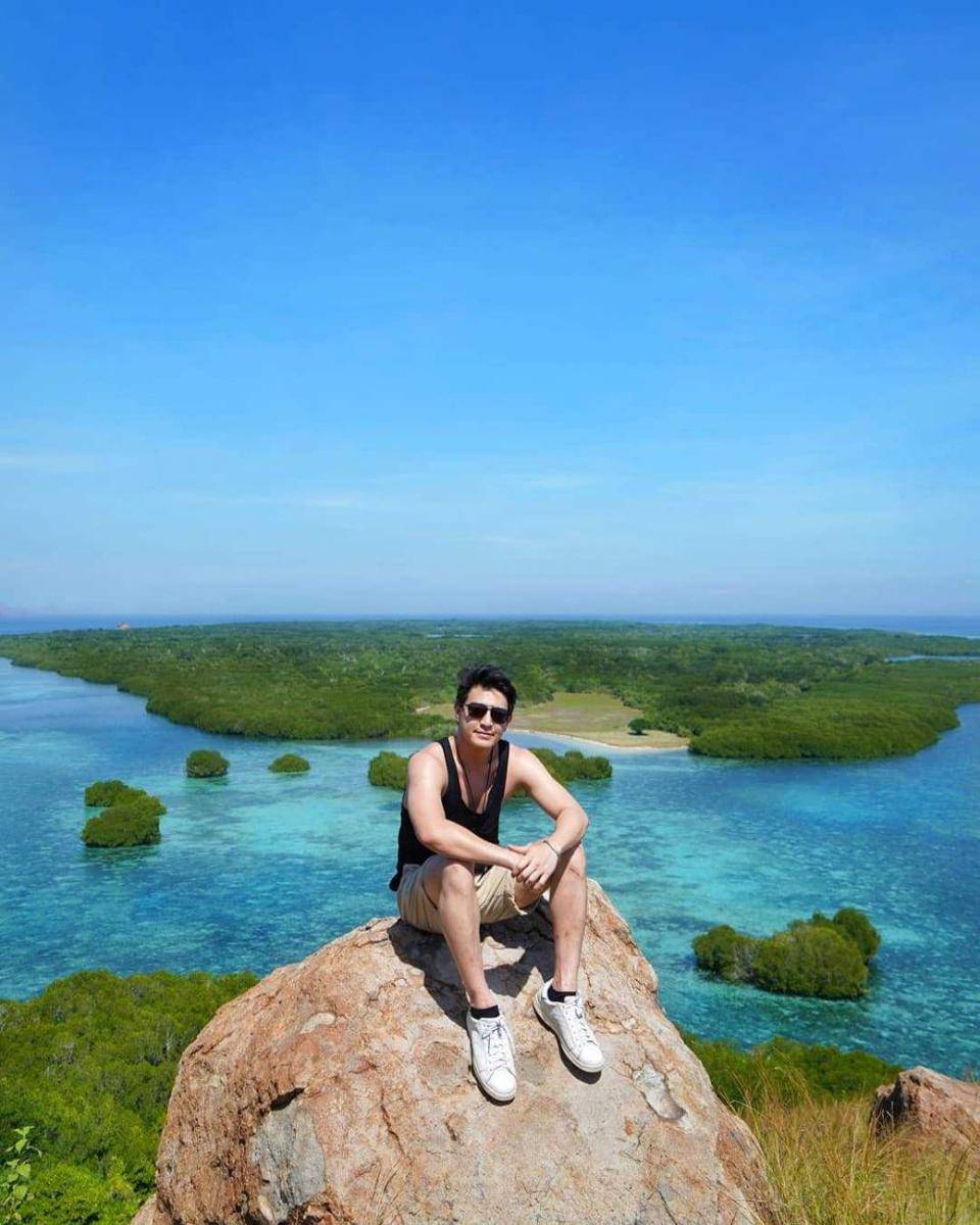 Instagram.com/jonathanandriano