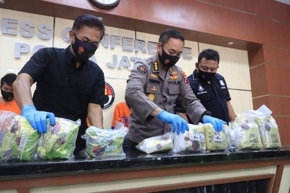 Konferensi pers pengungkapan dua jaringan sabu oleh Mapolda Jatim, Rabu (26/8/2020). IDN Times/ Dok istimewa