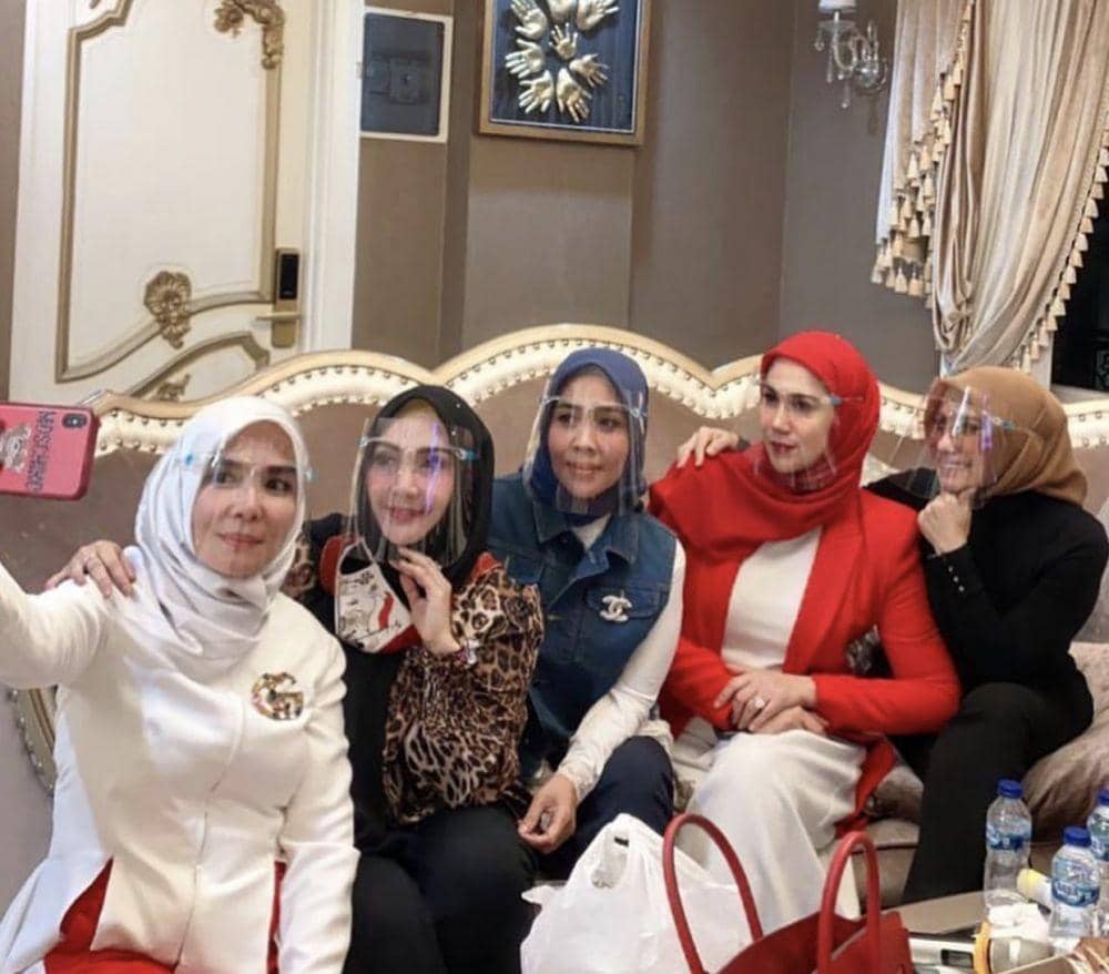 instagram.com/marinizumarnisreal