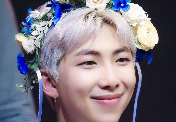 twitter.com/MoNiJunNi