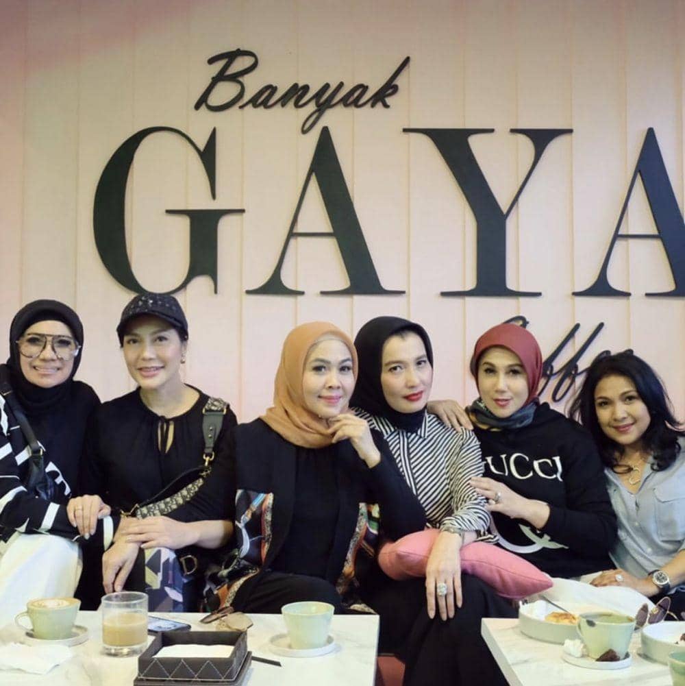 instagram.com/marinizumarnisreal