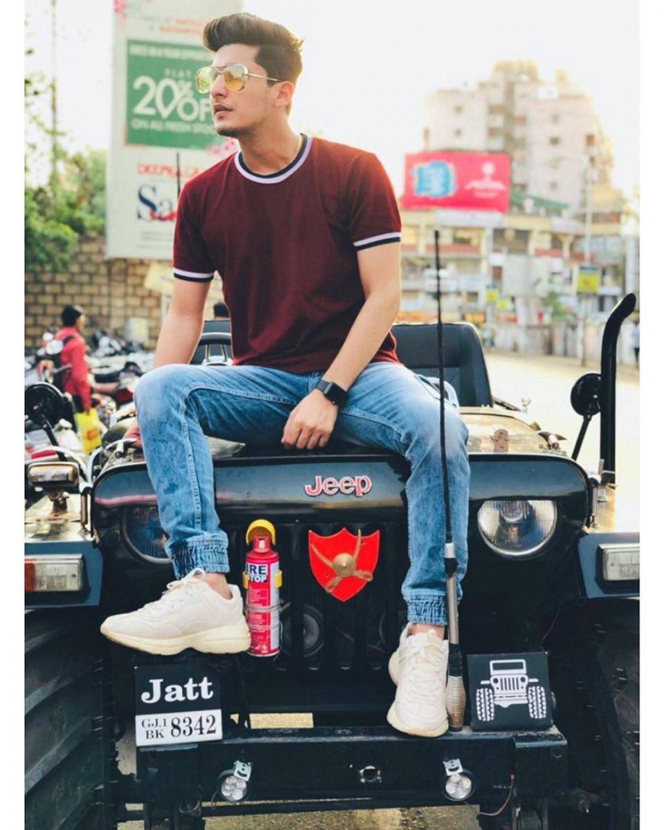 Instagram.com/bhavin_333