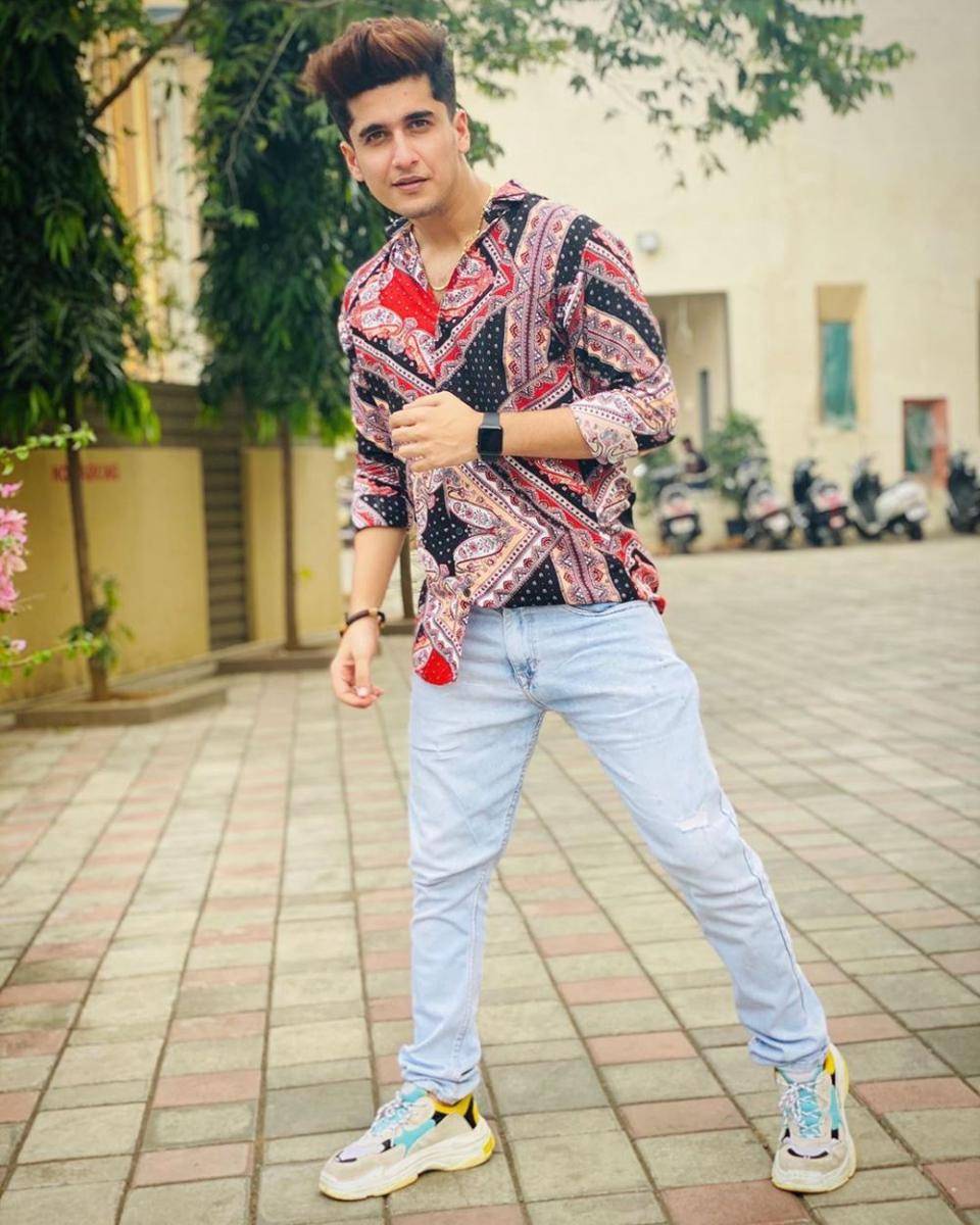 Instagram.com/bhavin_333