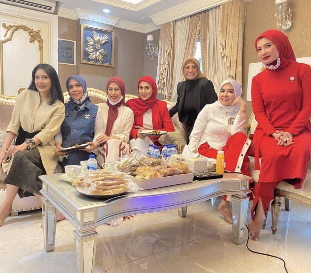 instagram.com/marinizumarnisreal