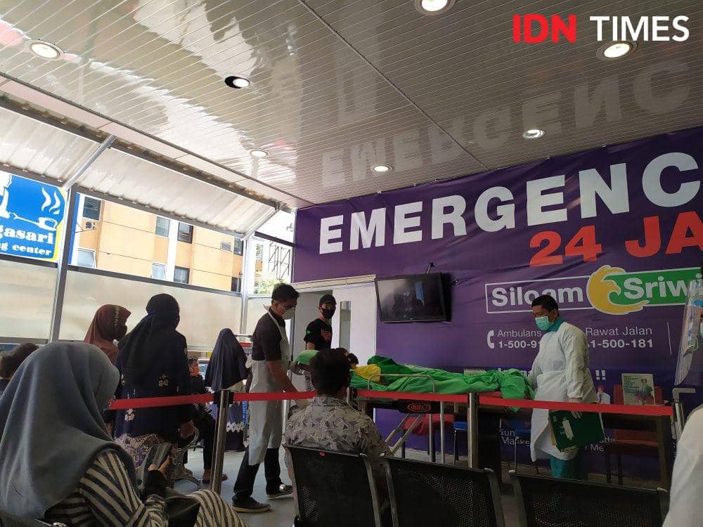Suasana di rumah sakit Palembang (IDN Times/Feny Maulia Agustin)