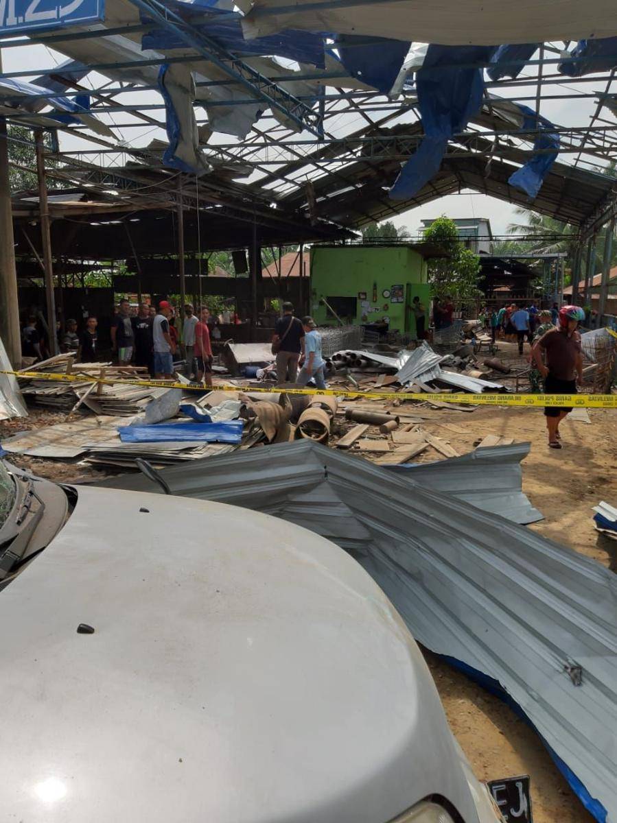 Bengkel yang meledak akibat tabung gas (IDN Times/ istimewa)
