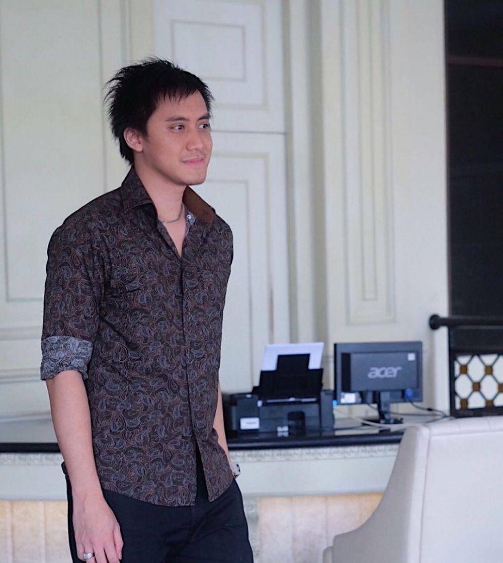 Instagram/kevinaprilio