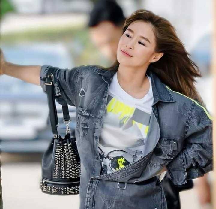 instagram.com/jiwonci00