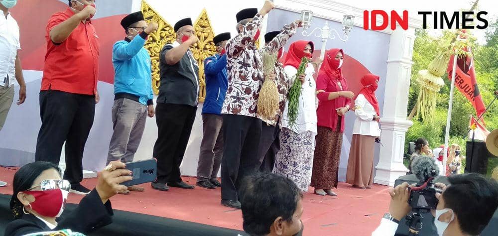 Deklarasi bapaslon Bupati dan Wakil Bupati Bantul, Abdul Halim Muslih-Joko Purnomo. IDN Times/Daruwaskita