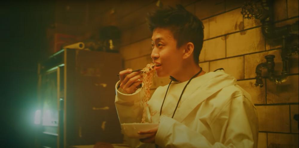 4 Lagu dan Video Klip Rich Brian yang Bikin Heboh Netizen Indonesia