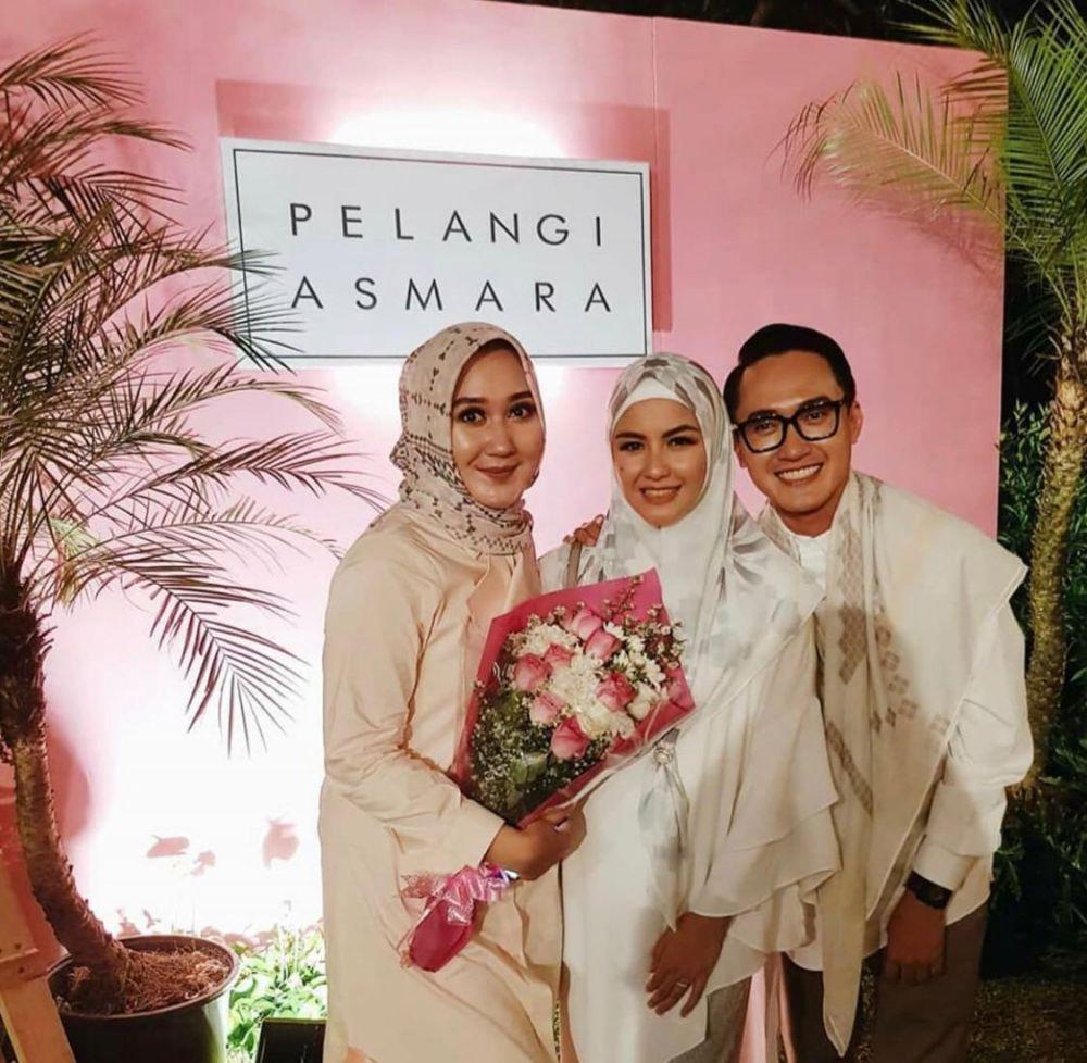 Turut Berduka, 10 Selebriti Unggah Foto Bersama Barli Asmara