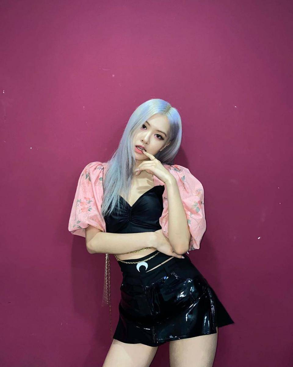 instagram.com/roses_are_rosie
