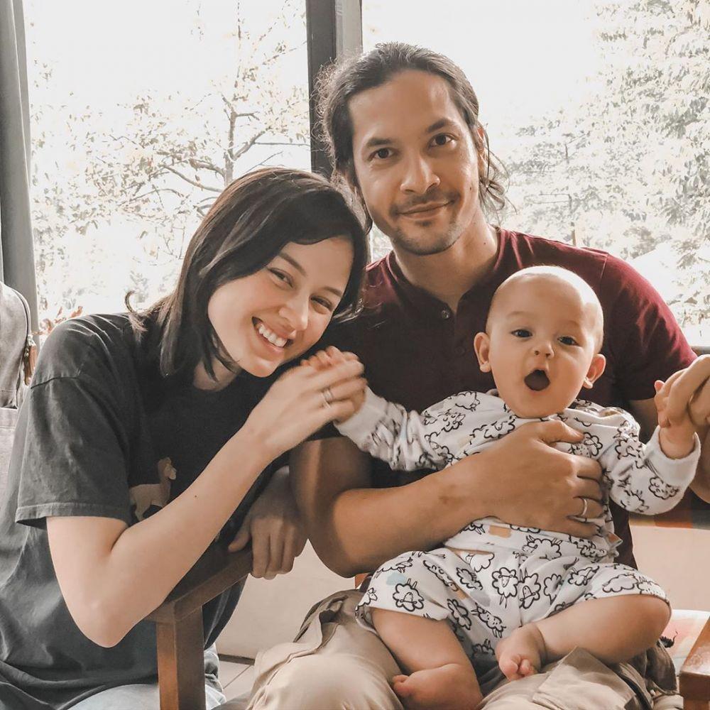 Hamil Anak Kedua, 10 Potret Mesra Kimberly Ryder dan Edward Akbar