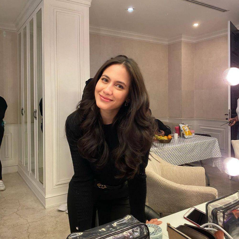 instagram.com/pevpearce