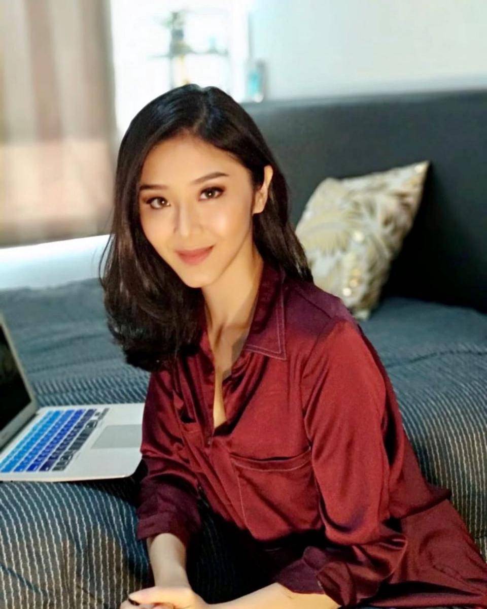 instagram.com/ayusarasw