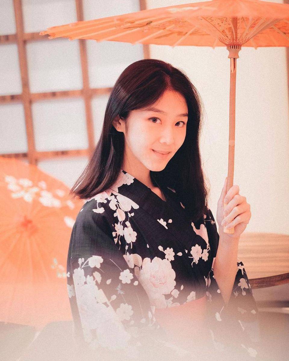 instagram.com/ayusarasw