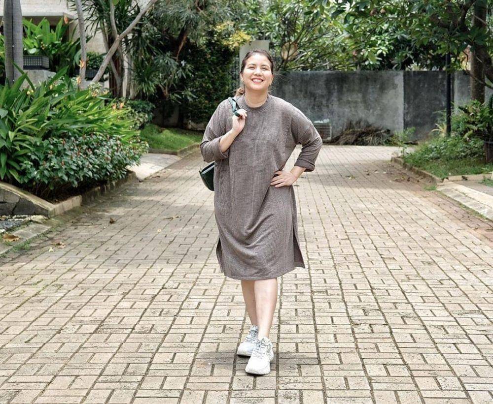 instagram.com/tya_ariestya