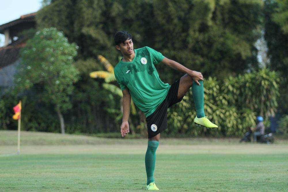Pemain muda, Domenico Savio Sheva jebolan akademi promosi ke tim PSS senior. (Dok. PSS).