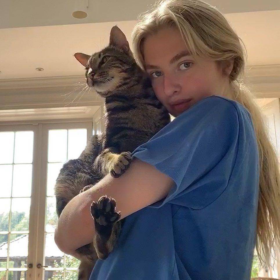 Instagram.com/gallagher_anais