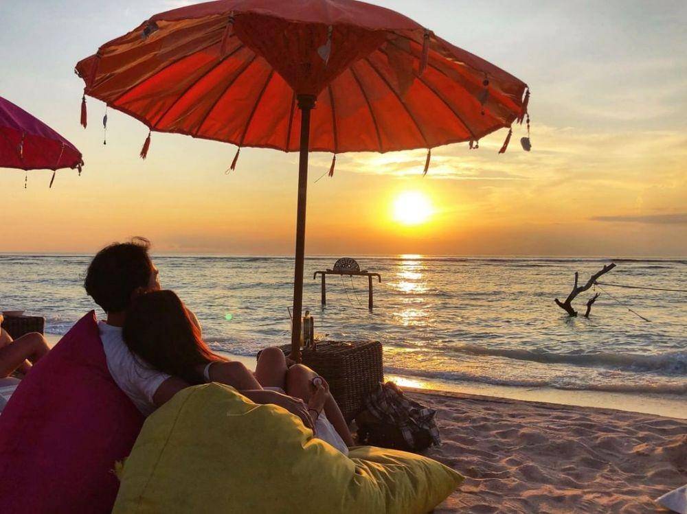 instagram.com/astonsunsetbeachresort