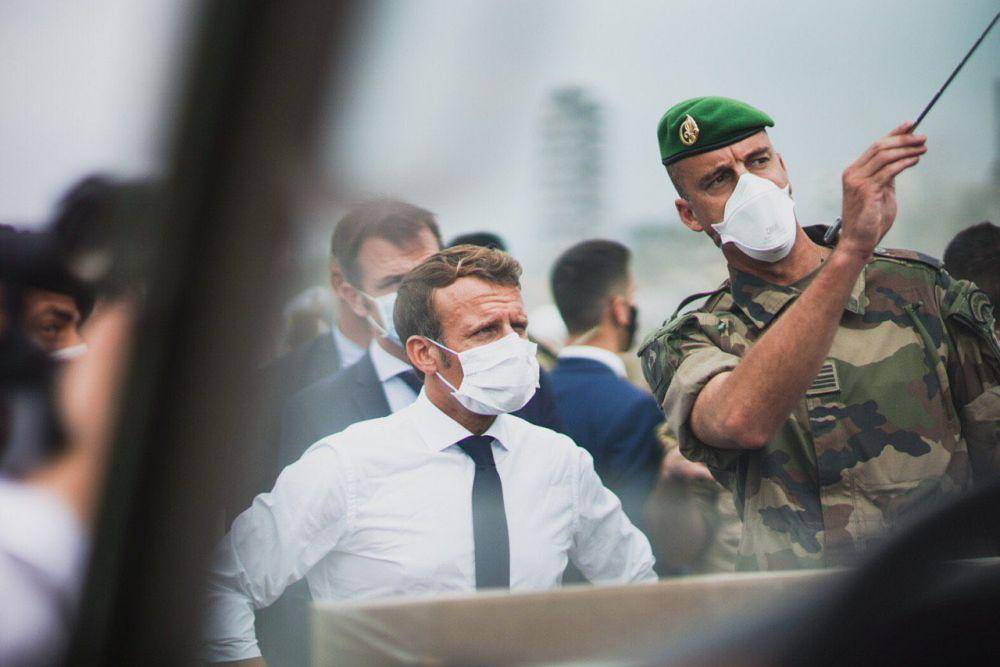 Emmanuel Macron dalam kunjungannya ke Lebanon pada 31 Agustus 2020. Twitter.com/EmmanuelMacron.