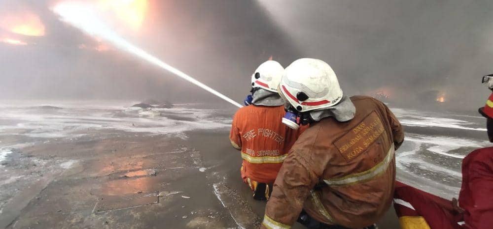 Kebakaran Gudang Polytron Sudah Padam, Kerugian Mencapai Miliar Rupiah